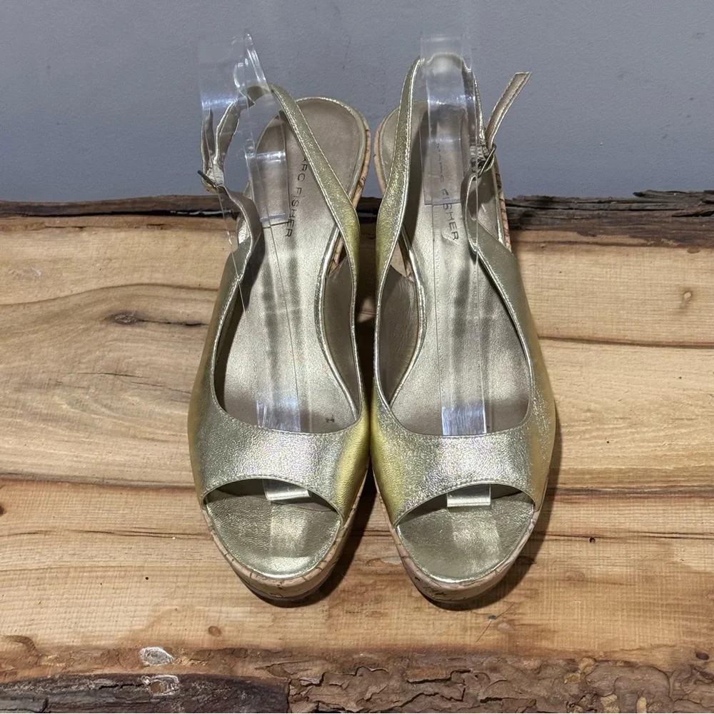Marc Fisher Espadrille Wedge Platform Sandals‎ Gold Metallic Size 8.5 A21